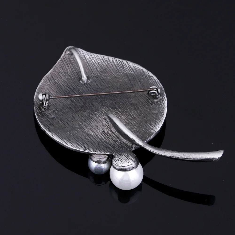 JUJIE Vintage Leaf Lotus Pearl Brooch Pins Scarves Buckle Plant Jewelry Dropshipping
JUJIE Vintage Leaf Lotus Pearl Brooch Pins Scarves Buckle Plant Jewelry Dropshipping