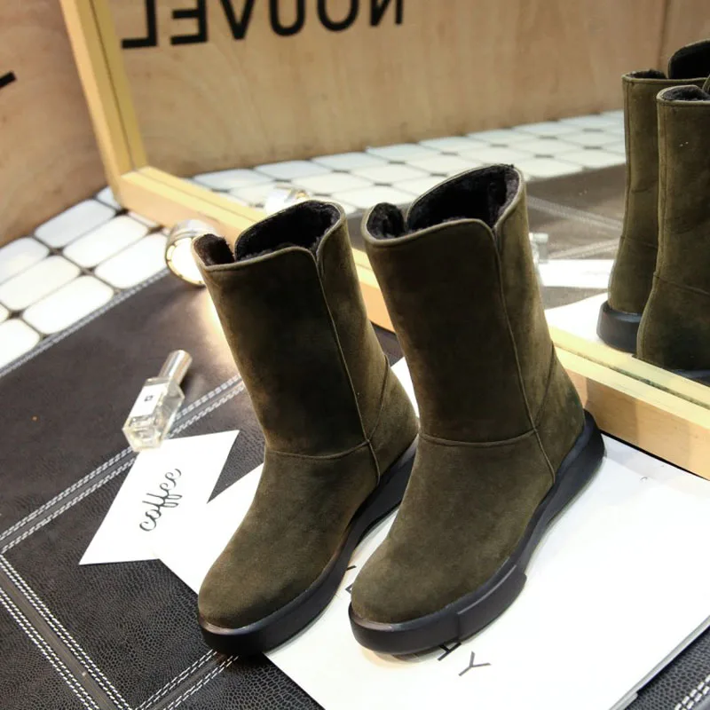 Winter Women Mid-calf Boots Flock Nubuck Solid Fashion Keep Warm Plush Insole Round Toe Slip-on Low Heel Platform Casual Fashion
Winter Women Mid-calf Boots Flock Nubuck Solid Fashion Keep Warm Plush Insole Round Toe Slip-on Low Heel Platform Casual Fashion