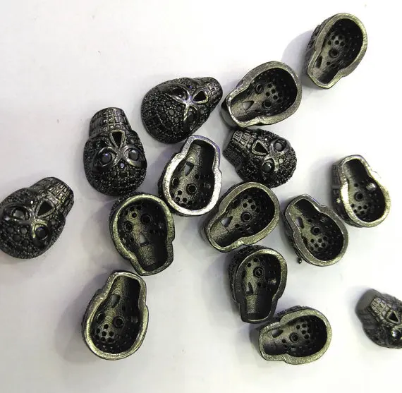 12pcs 12-18mm Micro Pave Cubic Zirconia Gunmetal Beads Spacer Beads skull skeleton carved Cubic Zirconia Pave Bead connector bea
12pcs 12-18mm Micro Pave Cubic Zirconia Gunmetal Beads Spacer Beads skull skeleton carved Cubic Zirconia Pave Bead connector bea