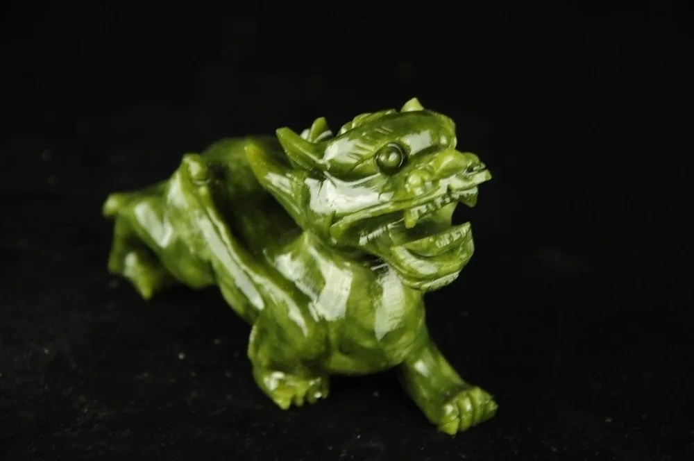 Crafts statue 100% Chinese jade carving a kirin fu feng shui to ward off bad luck dog statues
Crafts statue 100% Chinese jade carving a kirin fu feng shui to ward off bad luck dog statues