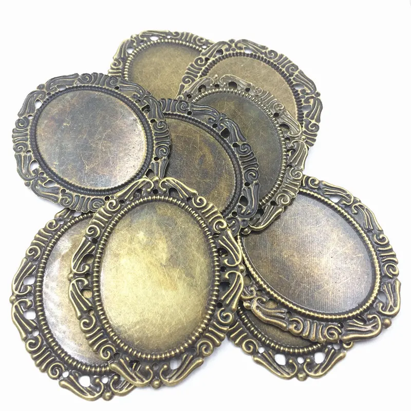 10Pcs Bag Embelishment Ornament Antique Bronze Tone Flowers Filigree Wraps DIY Findings 5.3x4.4cm Fit For 4x3cm
10Pcs Bag Embelishment Ornament Antique Bronze Tone Flowers Filigree Wraps DIY Findings 5.3x4.4cm Fit For 4x3cm