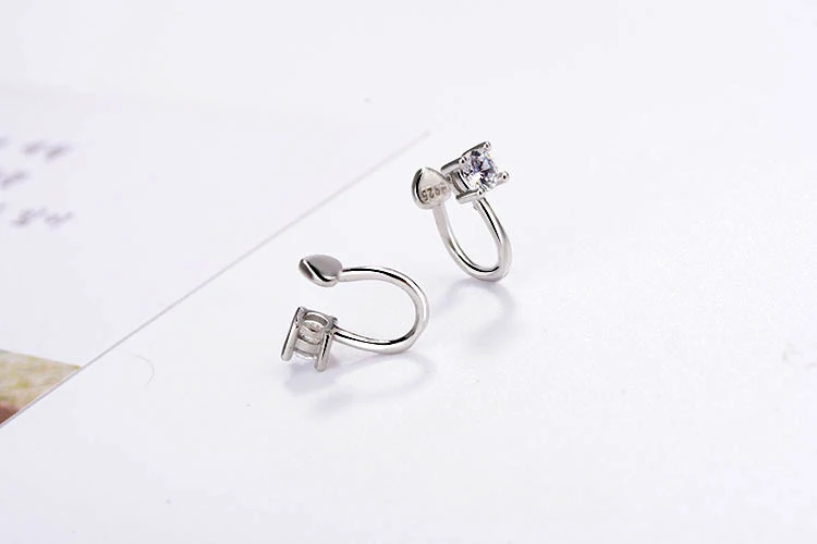 Fashion Jewelry Silver-color Crystal Clip Earrings For Women No Ear Hole Unique Design Safe Convenience Earrings Free Shipping
Fashion Jewelry Silver-color Crystal Clip Earrings For Women No Ear Hole Unique Design Safe Convenience Earrings Free Shipping