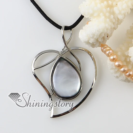 teardrop heart Penguin Oyster Shell silver plated necklaces pendants 2013 cheap fashion jewelry
teardrop heart Penguin Oyster Shell silver plated necklaces pendants 2013 cheap fashion jewelry