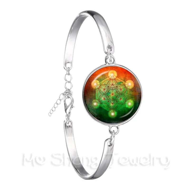Bestselling Wiccan Locket Bracelet Vintage Pentacle Wicca 18mm Glass Cabochon Locket Bangle Occult Charms Jewelry Best Gift
Bestselling Wiccan Locket Bracelet Vintage Pentacle Wicca 18mm Glass Cabochon Locket Bangle Occult Charms Jewelry Best Gift