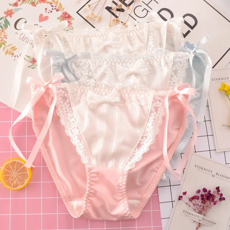 Japanese Style Girl Panties Bow Milk Silk Women Lace Underwear Low Waist Soft Sexy Breifs Cute Lovely Sweety Knickers
Japanese Style Girl Panties Bow Milk Silk Women Lace Underwear Low Waist Soft Sexy Breifs Cute Lovely Sweety Knickers