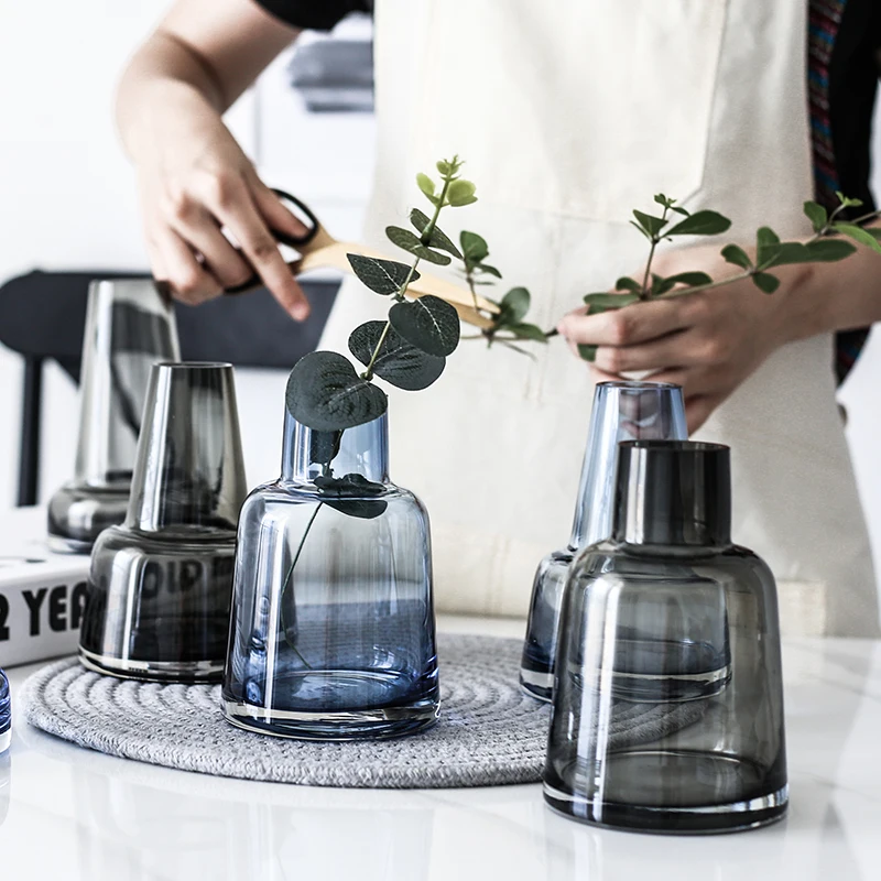 Lighthouse glass vase Gray/blue terrarium glass containers Mini Small flower vase home decoration Bottle Flowerpot vases wedding
Lighthouse glass vase Gray/blue terrarium glass containers Mini Small flower vase home decoration Bottle Flowerpot vases wedding