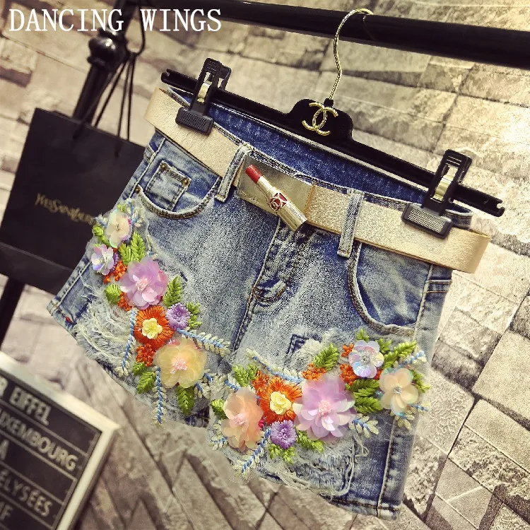 Sequined embroidery floral cotton denim shorts for Women Novelty Hole Sexy Slim summer Hot Shorts
Sequined embroidery floral cotton denim shorts for Women Novelty Hole Sexy Slim summer Hot Shorts