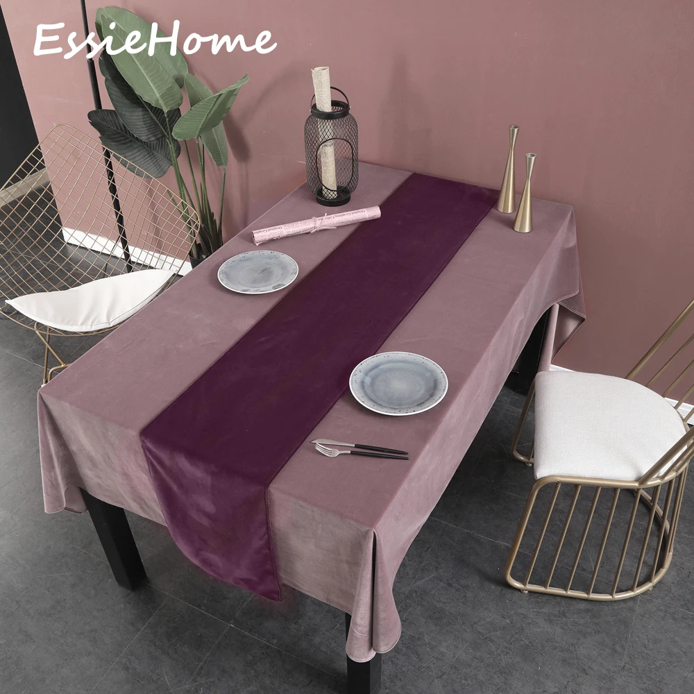 Красная односторонняя матовая бархатная скатерть ESSIE HOME с изображением сливы
