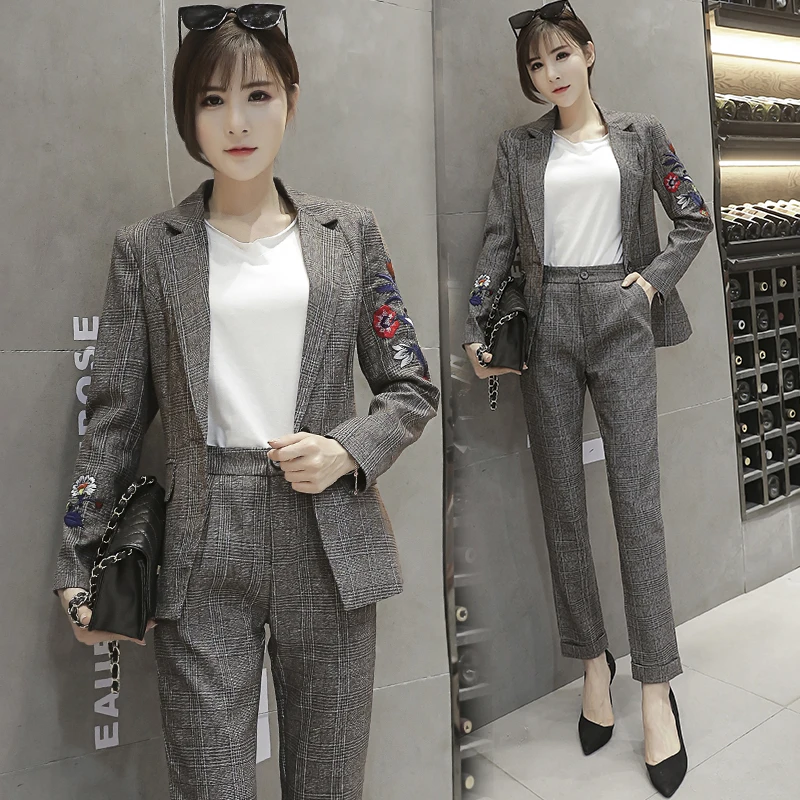Suit suit women's new fashion temperament retro embroidery leisure lattice small fragrance two-piece JQ31
Suit suit women's new fashion temperament retro embroidery leisure lattice small fragrance two-piece JQ31