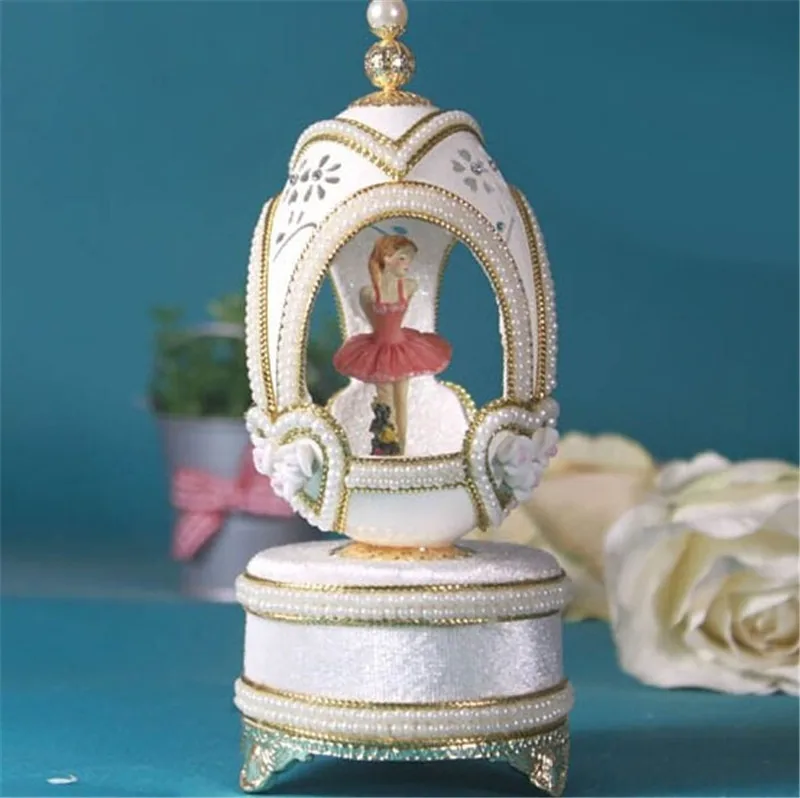 Royal Noble Eggshell Pearl Diamond Heart Dancing Ballerina Music Box Girls Hand Crank Music Box Mechanism Birthday Wedding Gift
Royal Noble Eggshell Pearl Diamond Heart Dancing Ballerina Music Box Girls Hand Crank Music Box Mechanism Birthday Wedding Gift