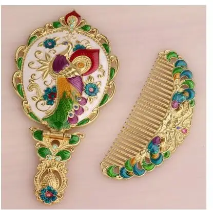wholesale factory Arts South Korea small handle mirror with comb set retro portable handheld Princess Gift Set portable back
wholesale factory Arts South Korea small handle mirror with comb set retro portable handheld Princess Gift Set portable back