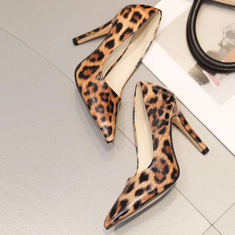 2019 New Spring Sexy Leopard Women Shoes High Heels 10CM Elegant Office Pumps Shoes Women Animal Print Pointed Toe Singles Shoes
2019 New Spring Sexy Leopard Women Shoes High Heels 10CM Elegant Office Pumps Shoes Women Animal Print Pointed Toe Singles Shoes
