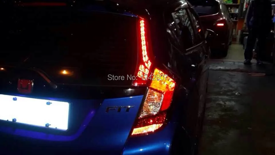 Светодиодный задсветильник фонарь, задний фонарь, стоп-сигнал для honda fit джазовый Топ, качество супер яркий, 2 версии на выбор
Светодиодный задсветильник фонарь, задний фонарь, стоп-сигнал для honda fit джазовый Топ, качество супер яркий, 2 версии на выбор