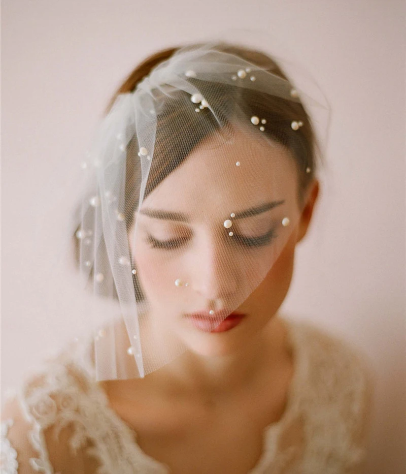White Tulle Blusher Veil Pearls Elegant Wedding Accessories for Bride Girls One Layer Beaded Womens Bridal Veils Voile Mariage
White Tulle Blusher Veil Pearls Elegant Wedding Accessories for Bride Girls One Layer Beaded Womens Bridal Veils Voile Mariage