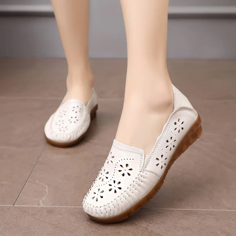 2019 Newest Hollow Cowhide Summer Shoes Woman Leather Sandals Flat Non-slip Comfort Soft Middle-aged Women Shoes Casual Sandals
2019 Newest Hollow Cowhide Summer Shoes Woman Leather Sandals Flat Non-slip Comfort Soft Middle-aged Women Shoes Casual Sandals