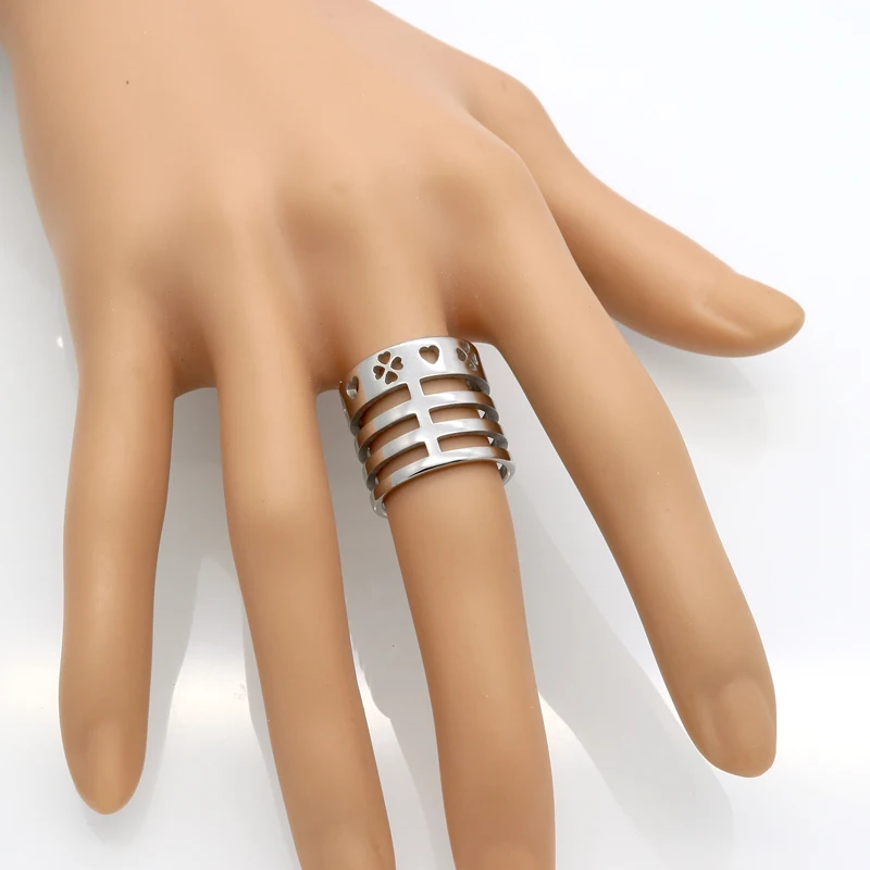 Hot Sale Top Quality Stainless Steel Heart Clover Hollowing Craft Gold Color Ring Fashion Jewelry Full Sizes Wholesale
Hot Sale Top Quality Stainless Steel Heart Clover Hollowing Craft Gold Color Ring Fashion Jewelry Full Sizes Wholesale