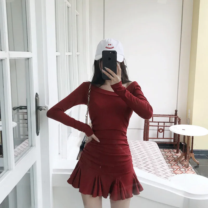 New Lotus Leaf Side Waist Shoulder Long Sleeve Dress Simple Miniskirt Women Spring Pure A-shaped Dress Red Fashion Slim Dress
New Lotus Leaf Side Waist Shoulder Long Sleeve Dress Simple Miniskirt Women Spring Pure A-shaped Dress Red Fashion Slim Dress