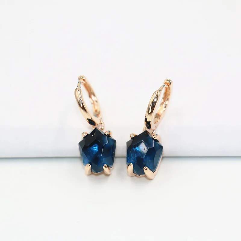 2021 Gorgeous Irregular Geometric Interface Royal Blue Crystal Rose Gold Plated Earrings The Beautiful Aurora Jewelry Gifts
2021 Gorgeous Irregular Geometric Interface Royal Blue Crystal Rose Gold Plated Earrings The Beautiful Aurora Jewelry Gifts