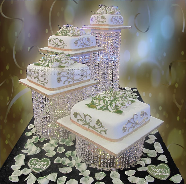 Free shipping 4pcs/set Acrylic Wedding Banquet Cake display rack Paty cake holders circle clear crystal centerpiece
Free shipping 4pcs/set Acrylic Wedding Banquet Cake display rack Paty cake holders circle clear crystal centerpiece