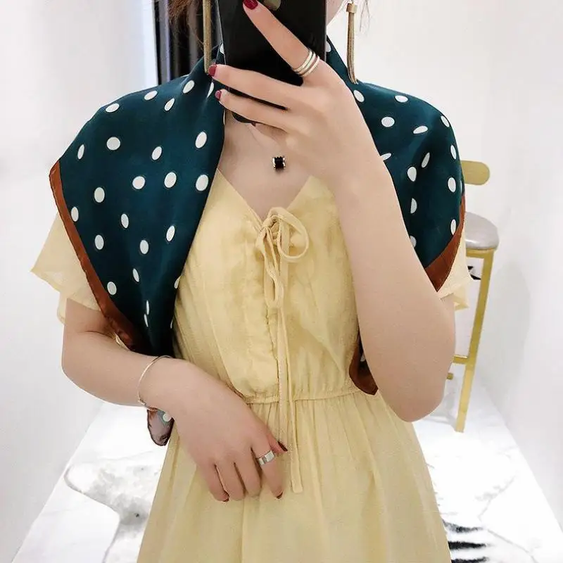 Printing Hotel Waiter Flight Attendants Handkerchief rings women scarf silk feeling hair neck scarves square office
Printing Hotel Waiter Flight Attendants Handkerchief rings women scarf silk feeling hair neck scarves square office