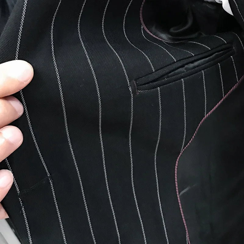 Ternos Masculinos Slim Striped 3 Pieces Suit Business Casual Dress Formal Suits for Men
Ternos Masculinos Slim Striped 3 Pieces Suit Business Casual Dress Formal Suits for Men