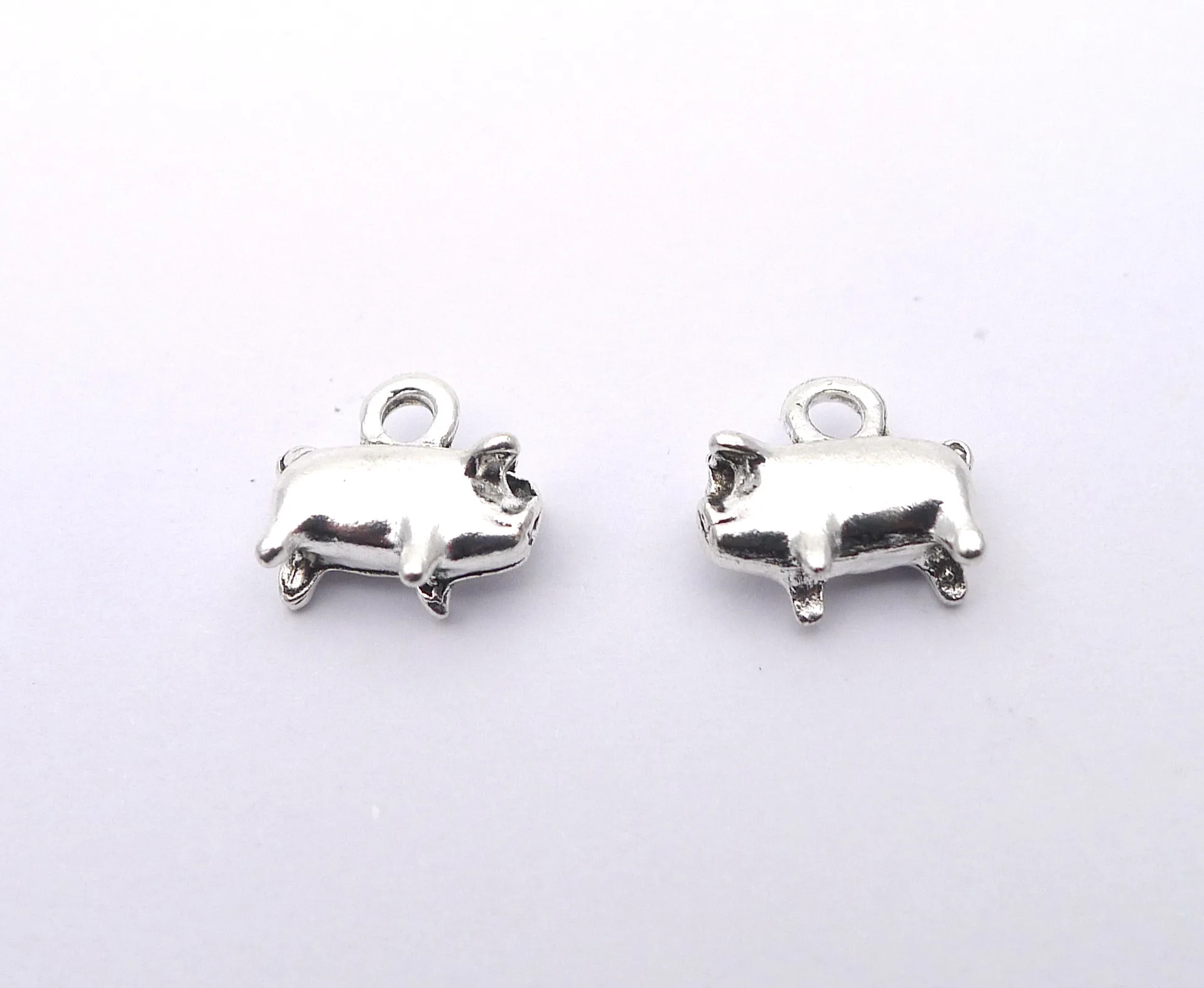 35pcs charm pig pendants 10x9mm 1.5g Tibetan Antique silver Handmade Europe Jewelry DIY alloy accessories
35pcs charm pig pendants 10x9mm 1.5g Tibetan Antique silver Handmade Europe Jewelry DIY alloy accessories