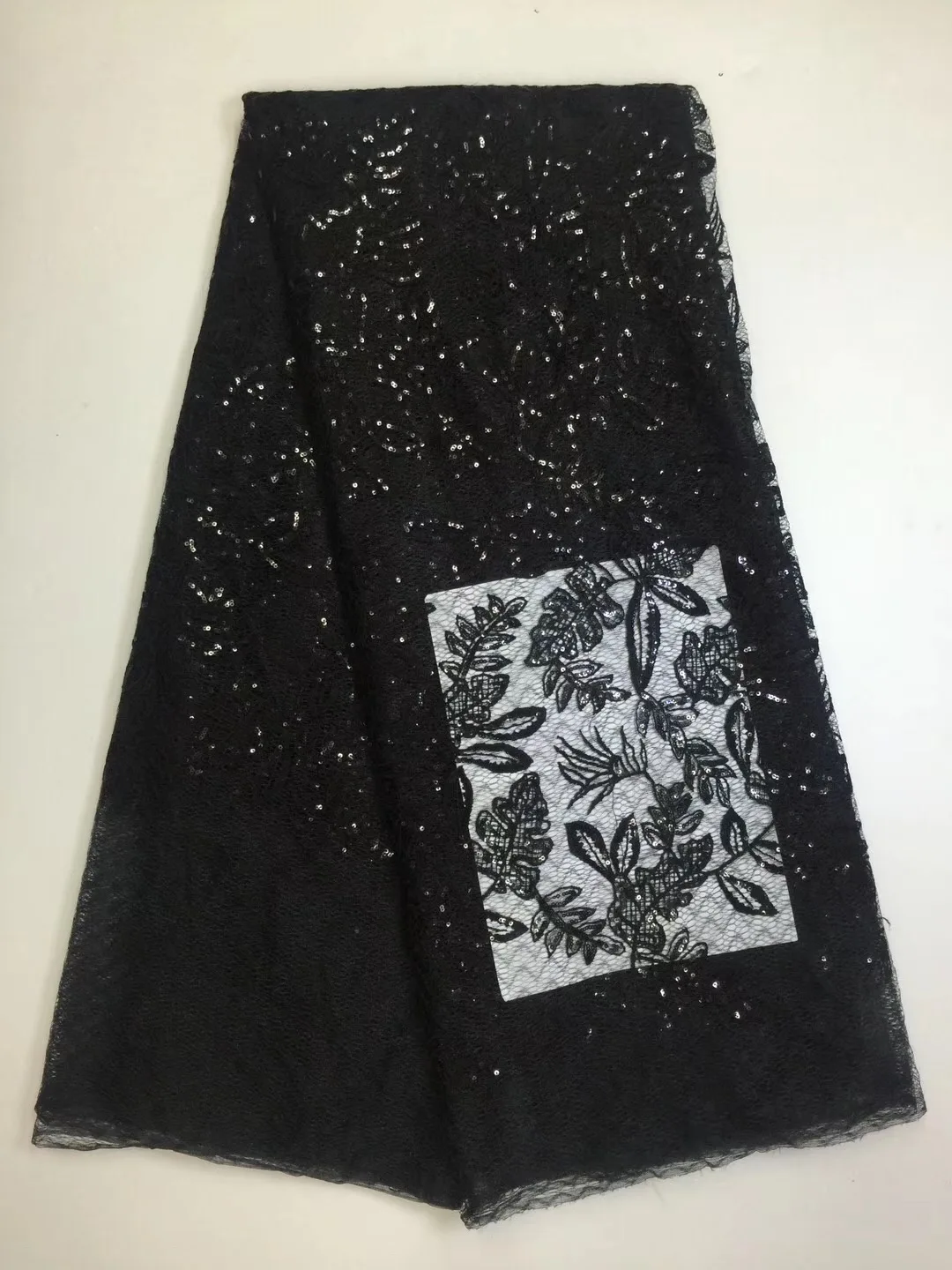 African Net Sequins Laces 5yard Latest Nigerian Laces 2019 silver Sequin Fabric For Sewing Dress Tulle Lace Fabric DF1001
African Net Sequins Laces 5yard Latest Nigerian Laces 2019 silver Sequin Fabric For Sewing Dress Tulle Lace Fabric DF1001