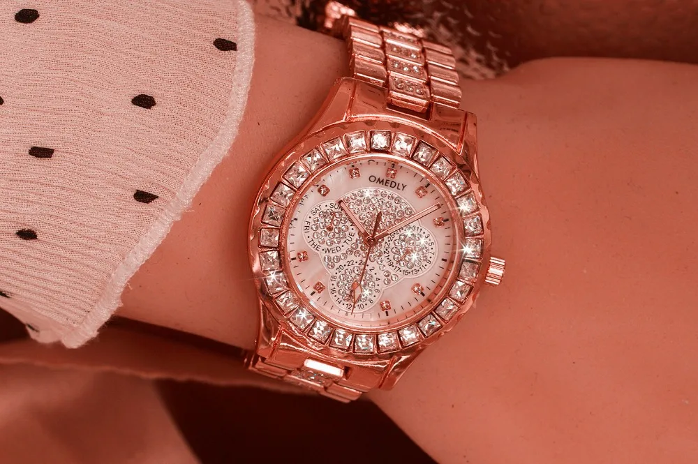 Top Brand New Women Rhinestone Watches Quartz Steel Rose Gold Lady Dress Wristwatches Big Diamond Clock Bracelet
Top Brand New Women Rhinestone Watches Quartz Steel Rose Gold Lady Dress Wristwatches Big Diamond Clock Bracelet