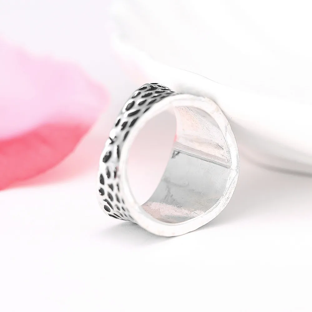 Mens Vintage Biker Ring Silver Color Freemason Illuminati Triangle Masonic Rings Punk Masonic Jewelry J02511
Mens Vintage Biker Ring Silver Color Freemason Illuminati Triangle Masonic Rings Punk Masonic Jewelry J02511