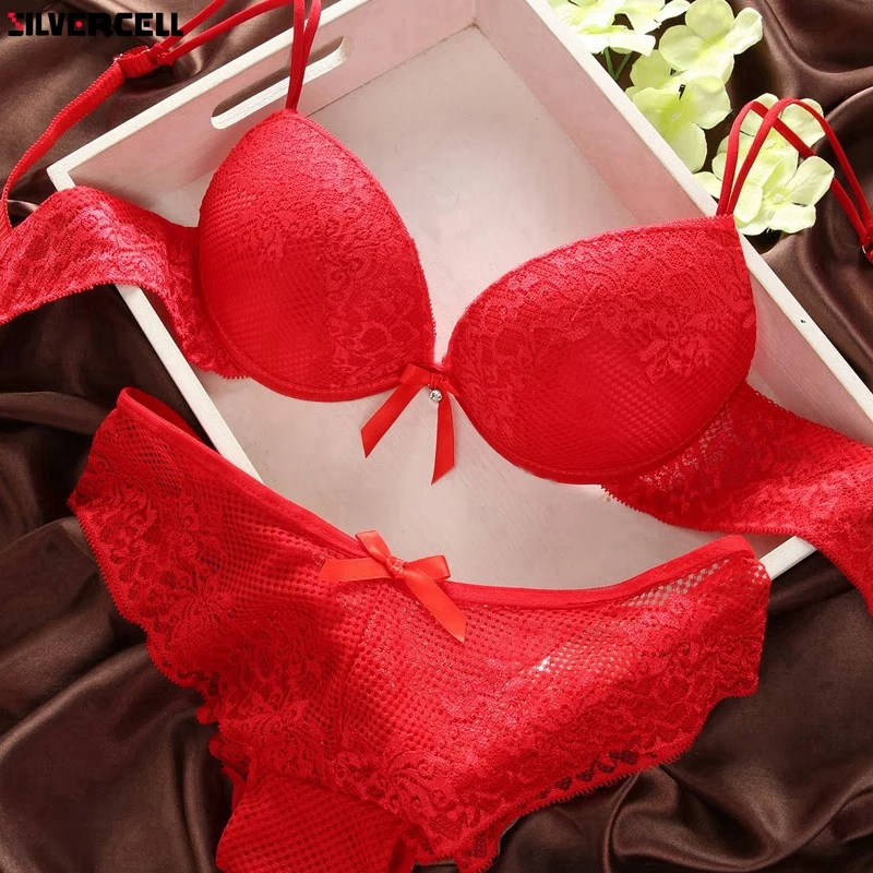 New Brand Sexy Underwear Women Bra Set Lingerie Set Luxurious Vintage Lace Embroidery Push Up Bra And Panty Set
New Brand Sexy Underwear Women Bra Set Lingerie Set Luxurious Vintage Lace Embroidery Push Up Bra And Panty Set