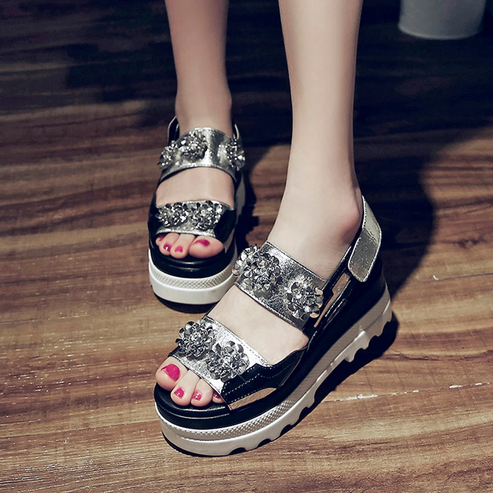 Dilalula 2021 Summer Fashion Genuine Leather Sandals Women Bling Crystal Thick Platform High Wedges Casual Shoes Woman
Dilalula 2021 Summer Fashion Genuine Leather Sandals Women Bling Crystal Thick Platform High Wedges Casual Shoes Woman