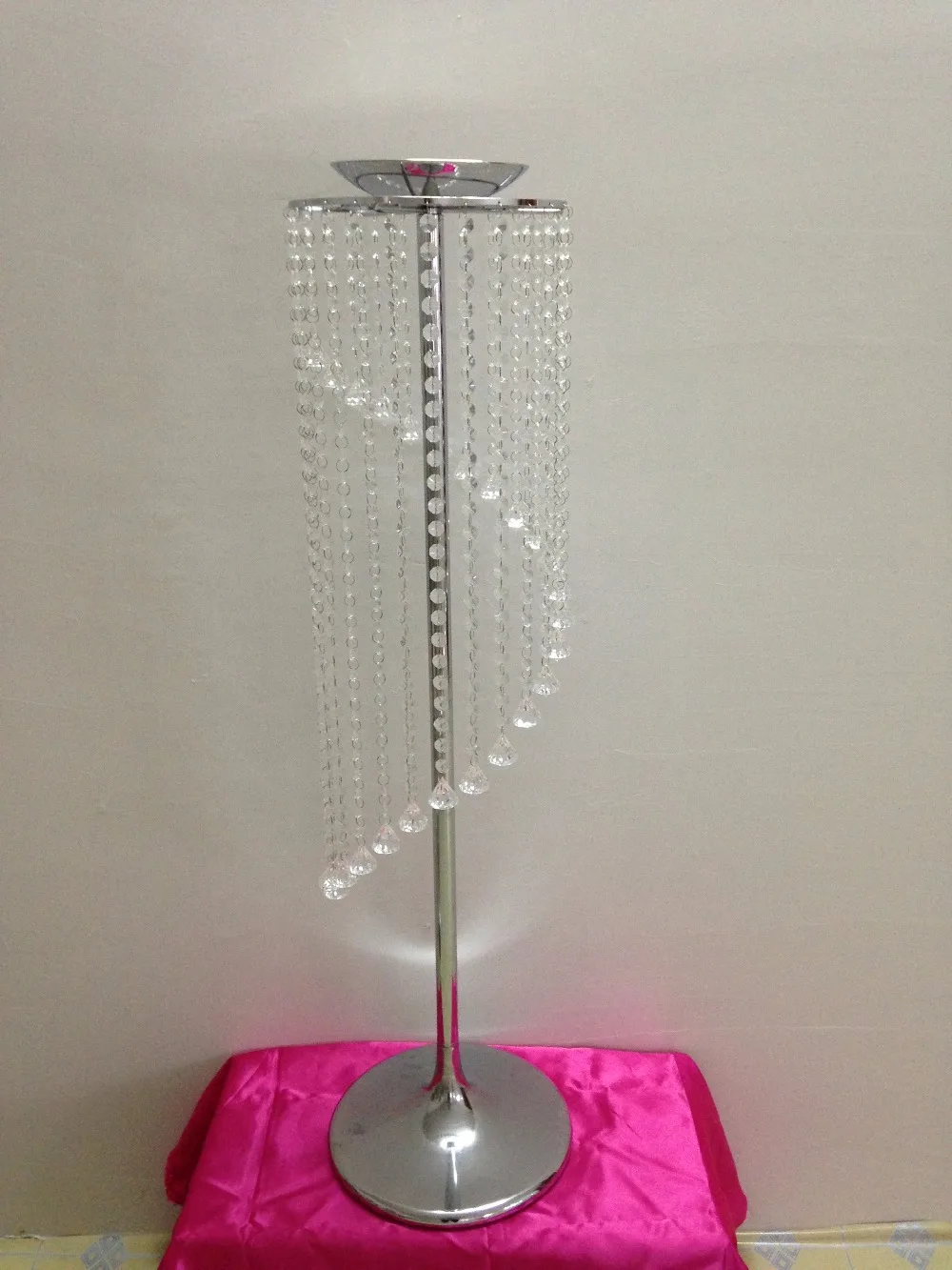 Bling Acrylic Crystal Wedding Centerpiece/Table Centerpiece/wedding pillar/27" Tall/Wedding Chandelier,Wedding Decor 20pcs/lot
Bling Acrylic Crystal Wedding Centerpiece/Table Centerpiece/wedding pillar/27" Tall/Wedding Chandelier,Wedding Decor 20pcs/lot