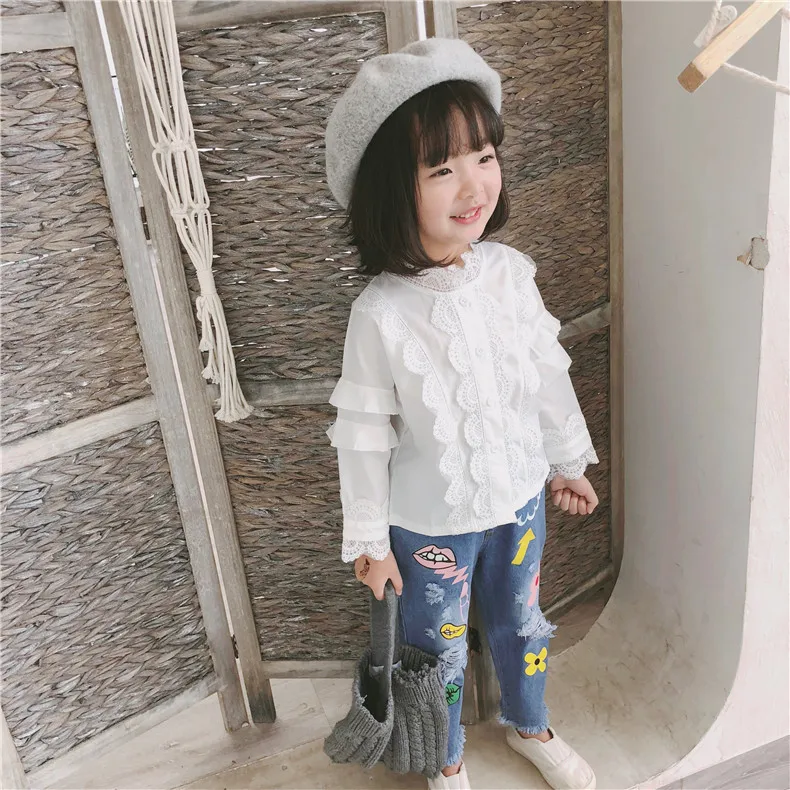 Baby Girl Cute Lace Shirt Blouse Children Clothing Kids Lovely White Shirt Girl Top Tees Autumn New Kids Long Sleeve Tee Shirts 
Baby Girl Cute Lace Shirt Blouse Children Clothing Kids Lovely White Shirt Girl Top Tees Autumn New Kids Long Sleeve Tee Shirts
