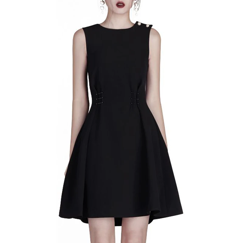 Max Spri 2019 New O Neckline Refined Waisted Sexy Classic Party A-line Black Pearl Button Loose Sleeveless Midi Dress Women
Max Spri 2019 New O Neckline Refined Waisted Sexy Classic Party A-line Black Pearl Button Loose Sleeveless Midi Dress Women