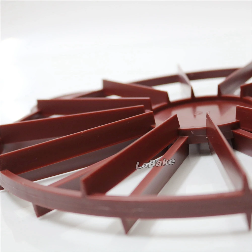 Latest brown color 12/16 pieces equal portions cake divider bread slicer cakes pastry cutter for cozinha kitchen accessories | Дом и сад