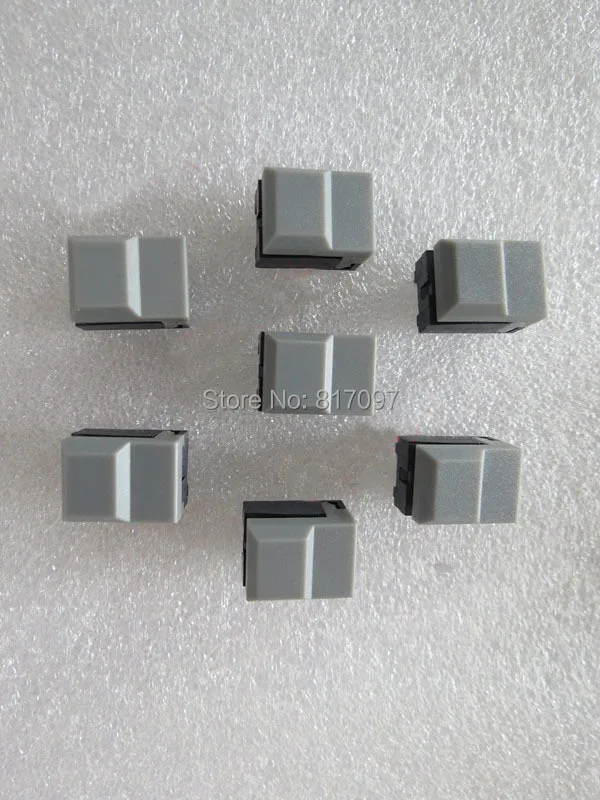 4pcs/lot Pearl console dmx console 2008 2010 2012 button cover Preset key button dj console Professional stage light parts
4pcs/lot Pearl console dmx console 2008 2010 2012 button cover Preset key button dj console Professional stage light parts