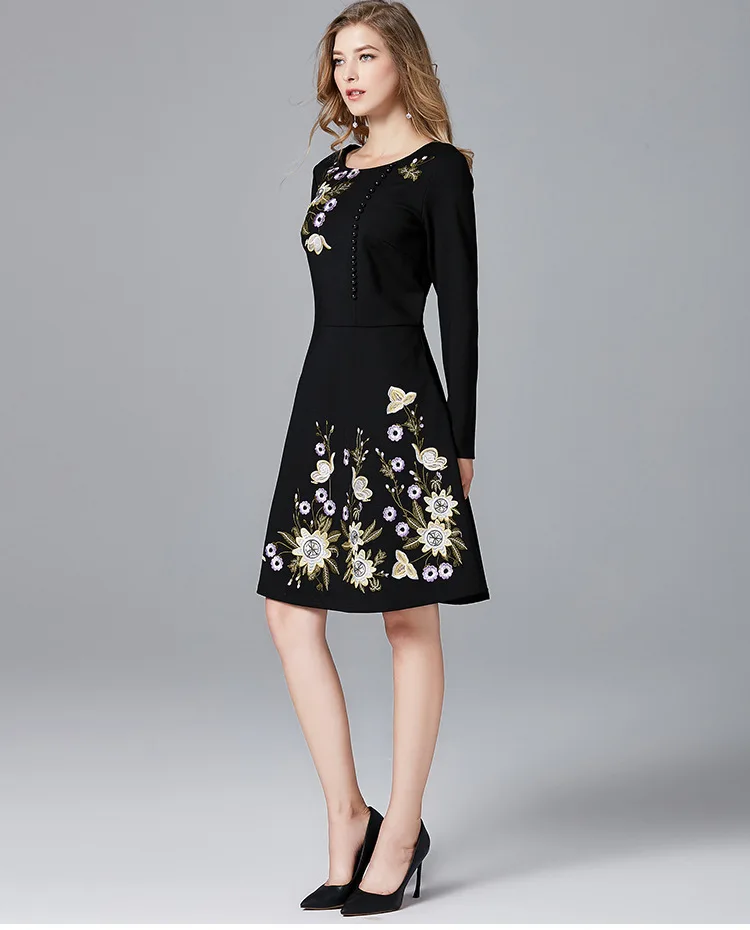 2018 Fashion Ladies Plus Size Elegant Dress Pinched Waist Embroidery Ball Gown Dress Cultivated Party Dress debutante dress 5XL
2018 Fashion Ladies Plus Size Elegant Dress Pinched Waist Embroidery Ball Gown Dress Cultivated Party Dress debutante dress 5XL