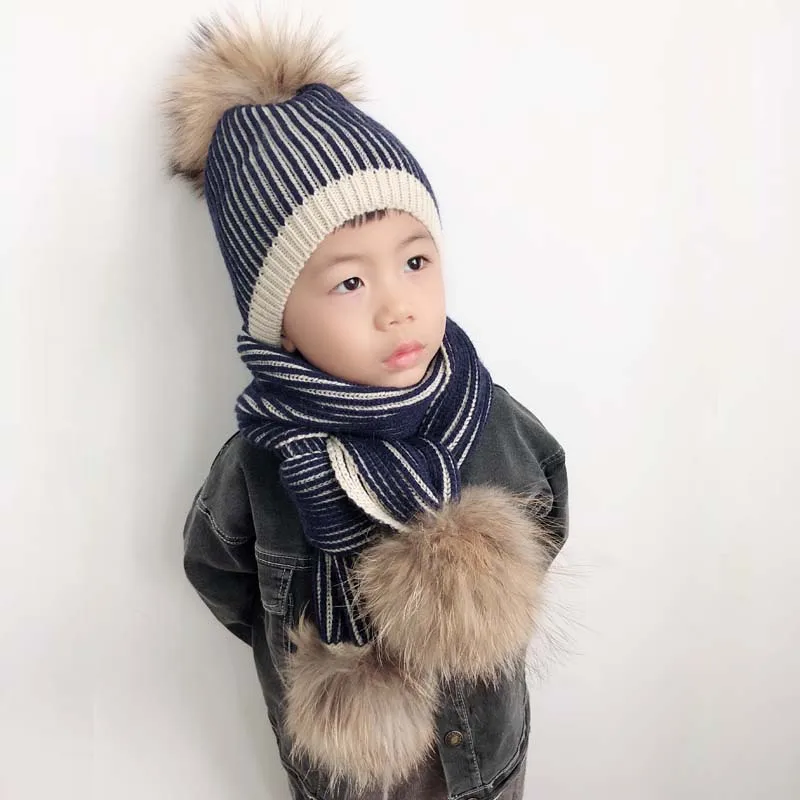2019 Boy Girl Winter Beanie Kids Big Real Fur Pompom Hat and Scarf Set For Children Winter Warm Knitted Cap Skullies
2019 Boy Girl Winter Beanie Kids Big Real Fur Pompom Hat and Scarf Set For Children Winter Warm Knitted Cap Skullies