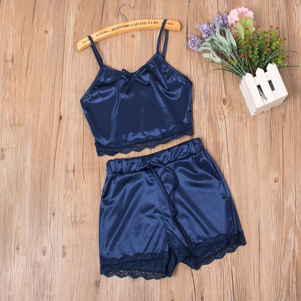 Oversize Women Sexy Comfortable Underwear Pajama Set Lace Up Patchwork Bow Crop Top Camis+Shorts Sleep Suit Female Two Piece Set
Oversize Women Sexy Comfortable Underwear Pajama Set Lace Up Patchwork Bow Crop Top Camis+Shorts Sleep Suit Female Two Piece Set