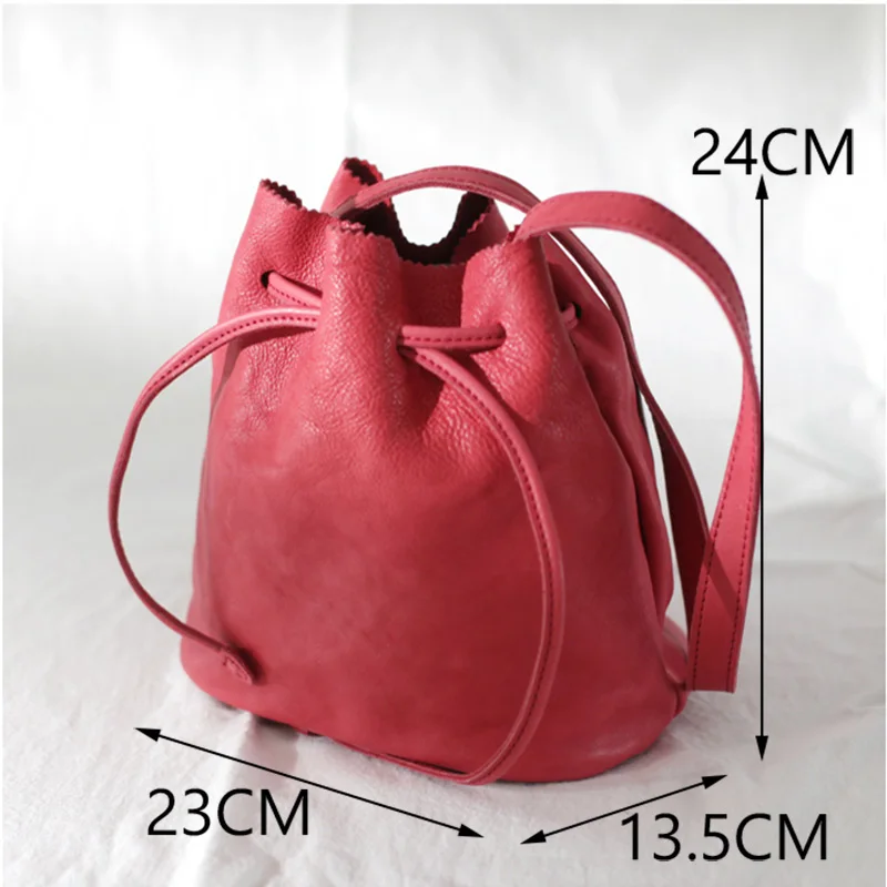 AETOO Teen heart Summer small bag, hundred summer small fresh red bucket bag, female retro leather soft leather shoulder bag
AETOO Teen heart Summer small bag, hundred summer small fresh red bucket bag, female retro leather soft leather shoulder bag