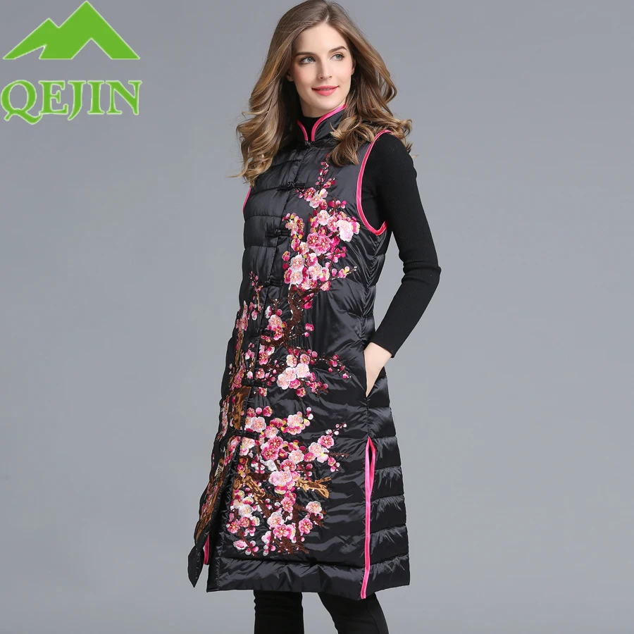 Winter women waistcoats vest duck down jackets flower Embroidery Elegant female overcoats long fork bottom thick warm outerwear
Winter women waistcoats vest duck down jackets flower Embroidery Elegant female overcoats long fork bottom thick warm outerwear