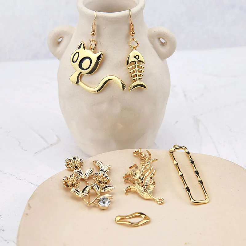 Alloy charms geometric fish/cat/leaf shape fashion handmade 40pcs/lot diy jewelry earring/necklace pendants accessory
Alloy charms geometric fish/cat/leaf shape fashion handmade 40pcs/lot diy jewelry earring/necklace pendants accessory