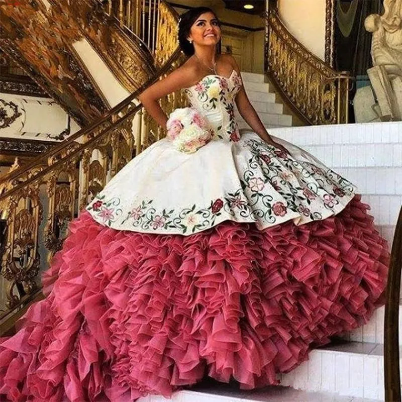 2019 Sweet 16 Embroidery Quinceanera Dresses Puffy Ball Gown Ruffles Organza Layer Vestidos De 15 Anos Dress
2019 Sweet 16 Embroidery Quinceanera Dresses Puffy Ball Gown Ruffles Organza Layer Vestidos De 15 Anos Dress