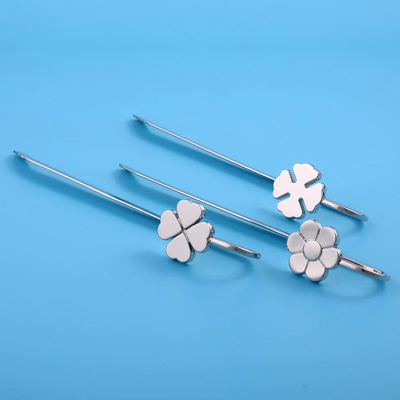 3 pcs /lot Delicate Clover Metal Bookmark Escolar Paper Book Marks Books Holder School Supplies
3 pcs /lot Delicate Clover Metal Bookmark Escolar Paper Book Marks Books Holder School Supplies