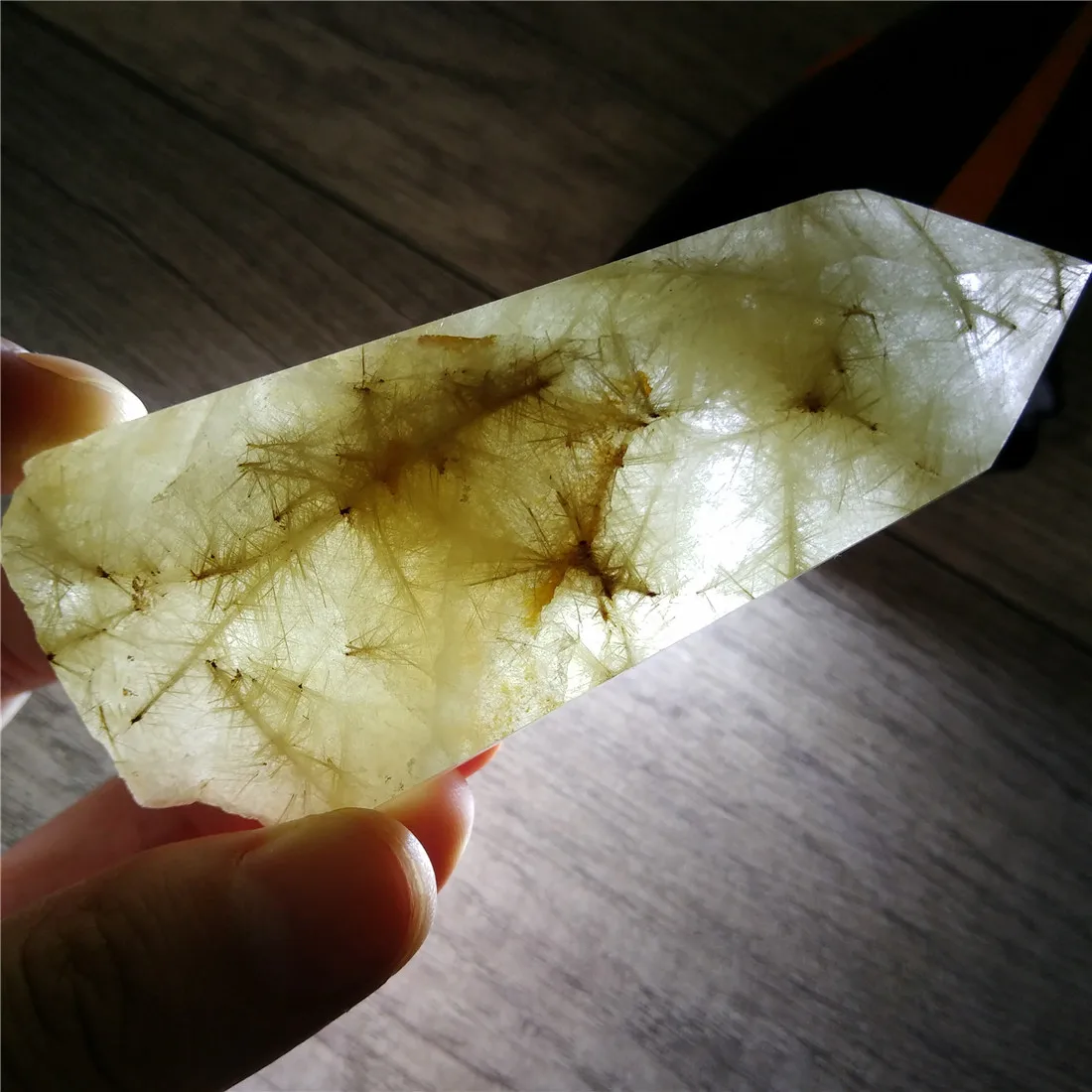 RARE Rutilated Quartz Wand Hair Crystal Tower Clear Quartz w Rutile Chakra Healing Meditationi Point Home Decor. Gift Present
RARE Rutilated Quartz Wand Hair Crystal Tower Clear Quartz w Rutile Chakra Healing Meditationi Point Home Decor. Gift Present