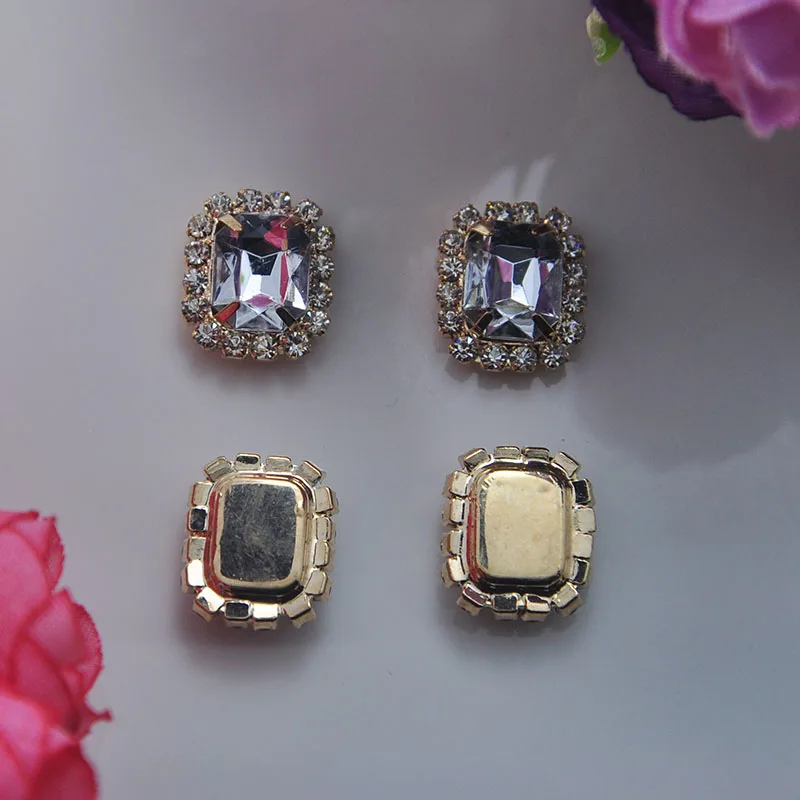 (S0145) 10pcs/lot, 13mmx15mm rhinestone embellishment, flat back,silver or light gold plating
(S0145) 10pcs/lot, 13mmx15mm rhinestone embellishment, flat back,silver or light gold plating