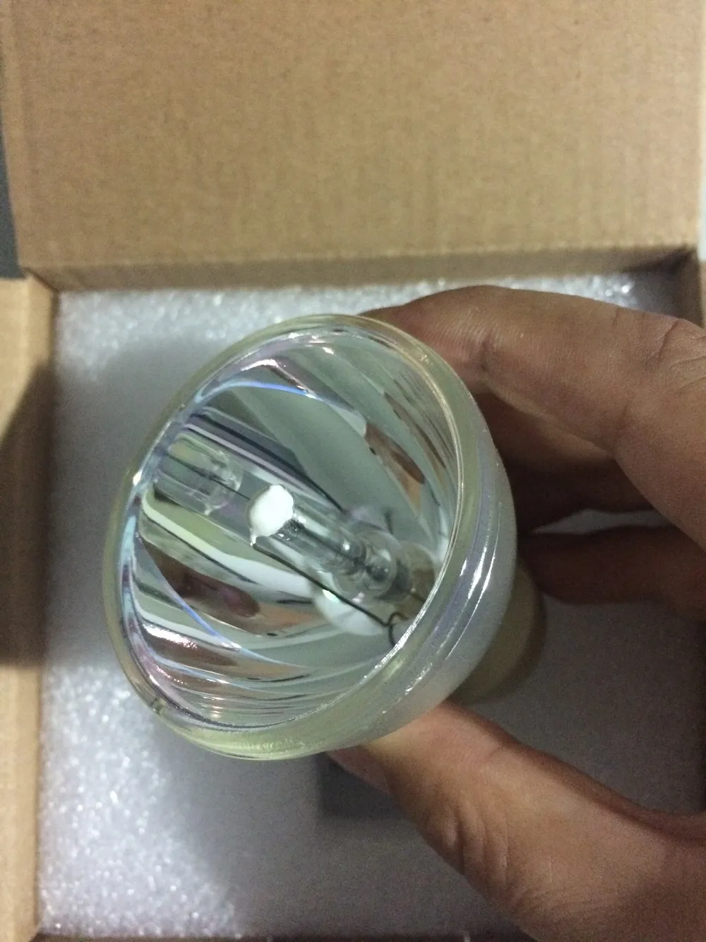 SHENG Compatible P-VIP 230/0.8 E20.8 Projector Bare Bulbs VLT-XD280LP for MITSUBISHI XD250 / XD250ST / XD280
SHENG Compatible P-VIP 230/0.8 E20.8 Projector Bare Bulbs VLT-XD280LP for MITSUBISHI XD250 / XD250ST / XD280