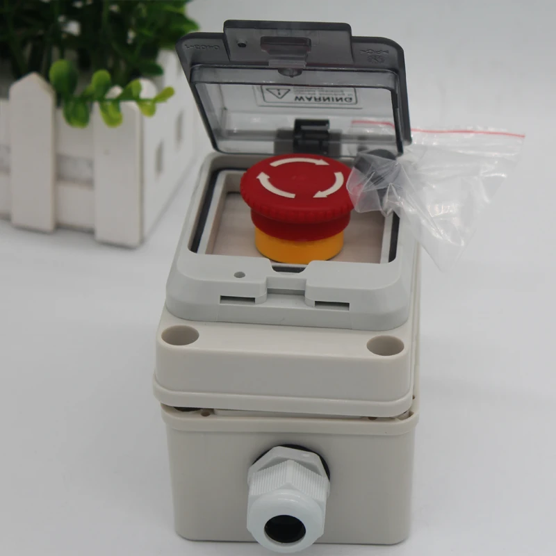 IP66 waterproof emergency stop button box 80*130*70mm stop switch boxes with waterproof protect window cover and cable gland
IP66 waterproof emergency stop button box 80*130*70mm stop switch boxes with waterproof protect window cover and cable gland