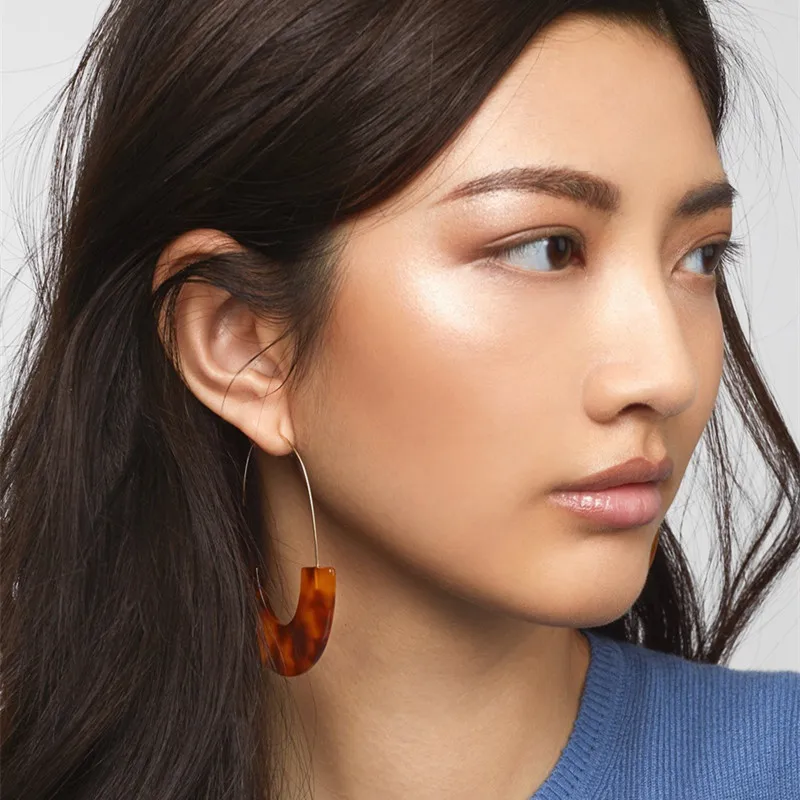 wing yuk tak Leopard Print Hoop Earrings 2018 Unique Design Fashion Charm Jewelry Vintage Acrylic Earrings Women's
wing yuk tak Leopard Print Hoop Earrings 2018 Unique Design Fashion Charm Jewelry Vintage Acrylic Earrings Women's