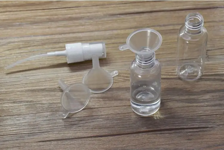 2000pcs Plastic Mini Small Funnels For Perfume Liquid Essential Oil Filling Empty Bottle Packing Tool SN1942
2000pcs Plastic Mini Small Funnels For Perfume Liquid Essential Oil Filling Empty Bottle Packing Tool SN1942